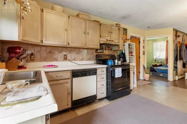 $399,000 | 218 Portland Street, Lancaster, NH 03584