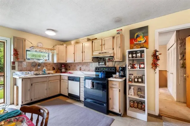 $399,000 | 218 Portland Street, Lancaster, NH 03584