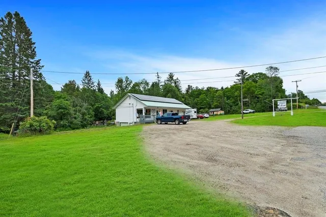 $399,000 | 218 Portland Street, Lancaster, NH 03584