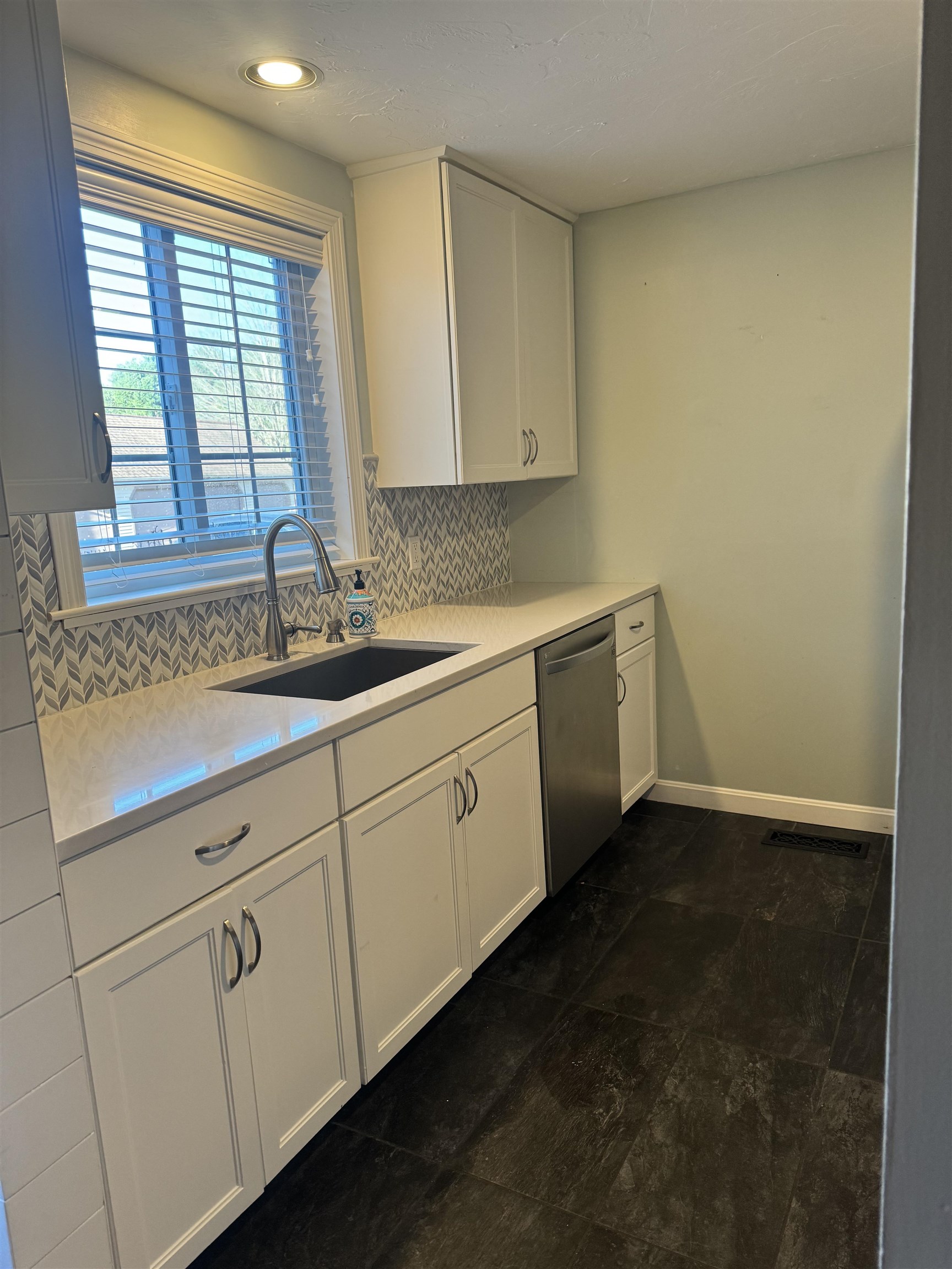 45 Bridle Path Dover, NH 03820 - Photo 9 of 15