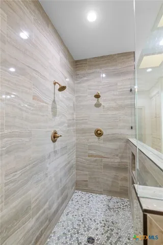 a view of a room with an empty space