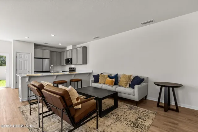 $1,900 | 125 Beach Palm Court, St. Augustine, FL 32086