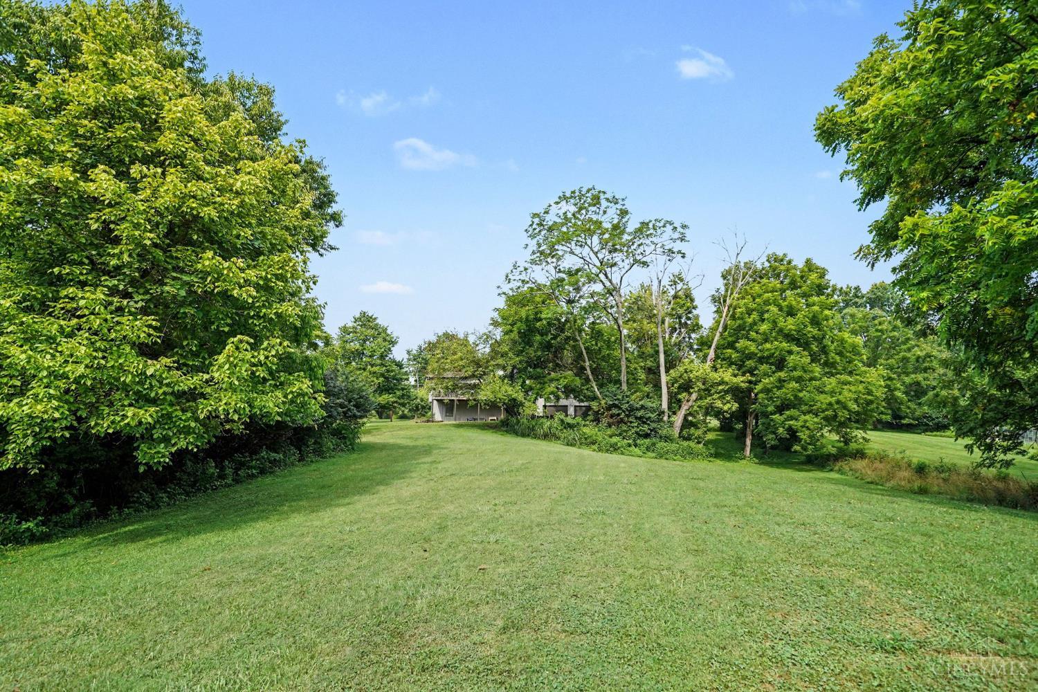 2420 Devils Backbone Road Cincinnati, OH 45233 - Photo 2 of 27