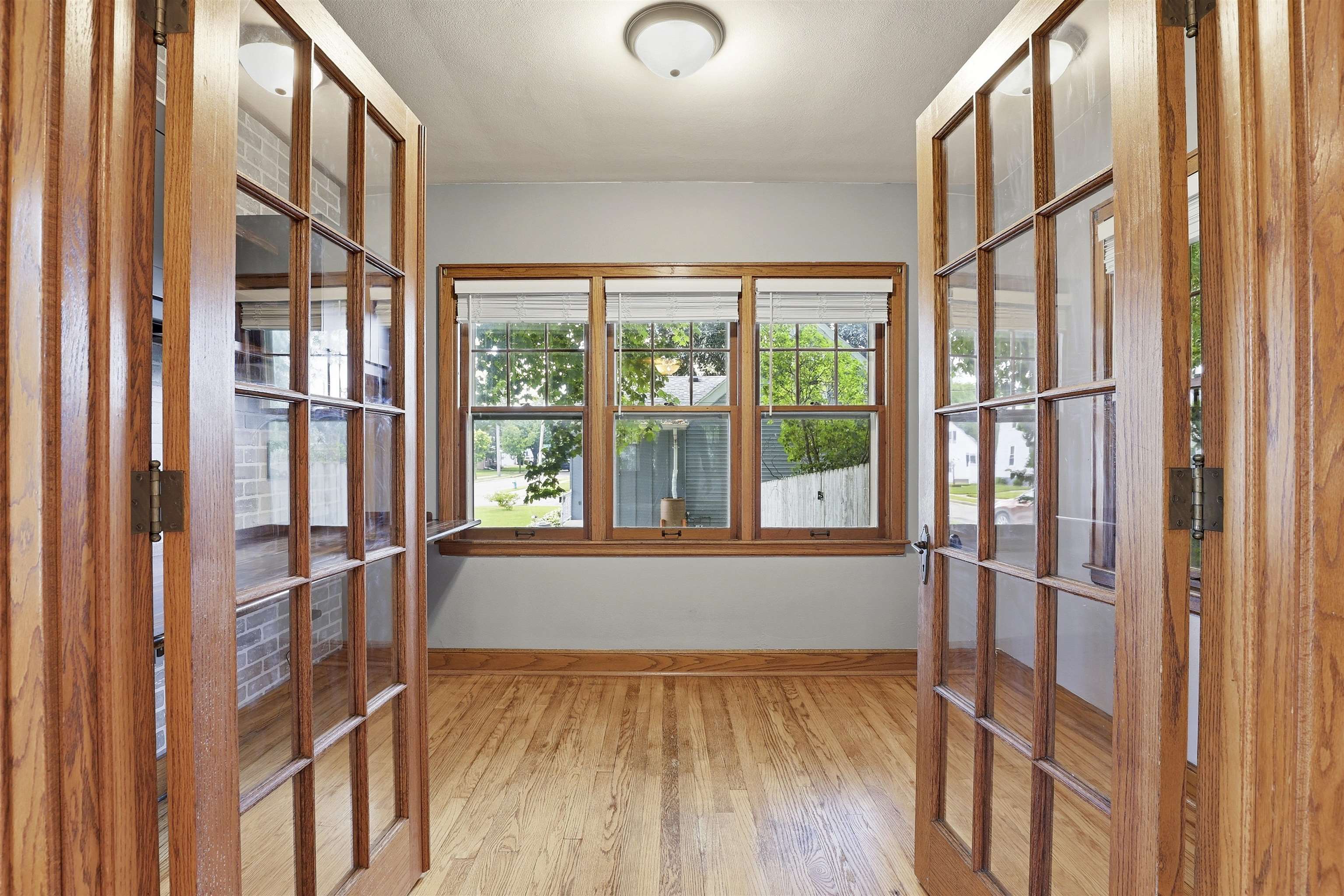 821 South Weimar Street Appleton, WI 54915 - Photo 7 of 37