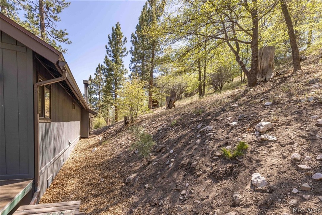 1231 Ridge Road Fawnskin, CA 92333 - Photo 29 of 34