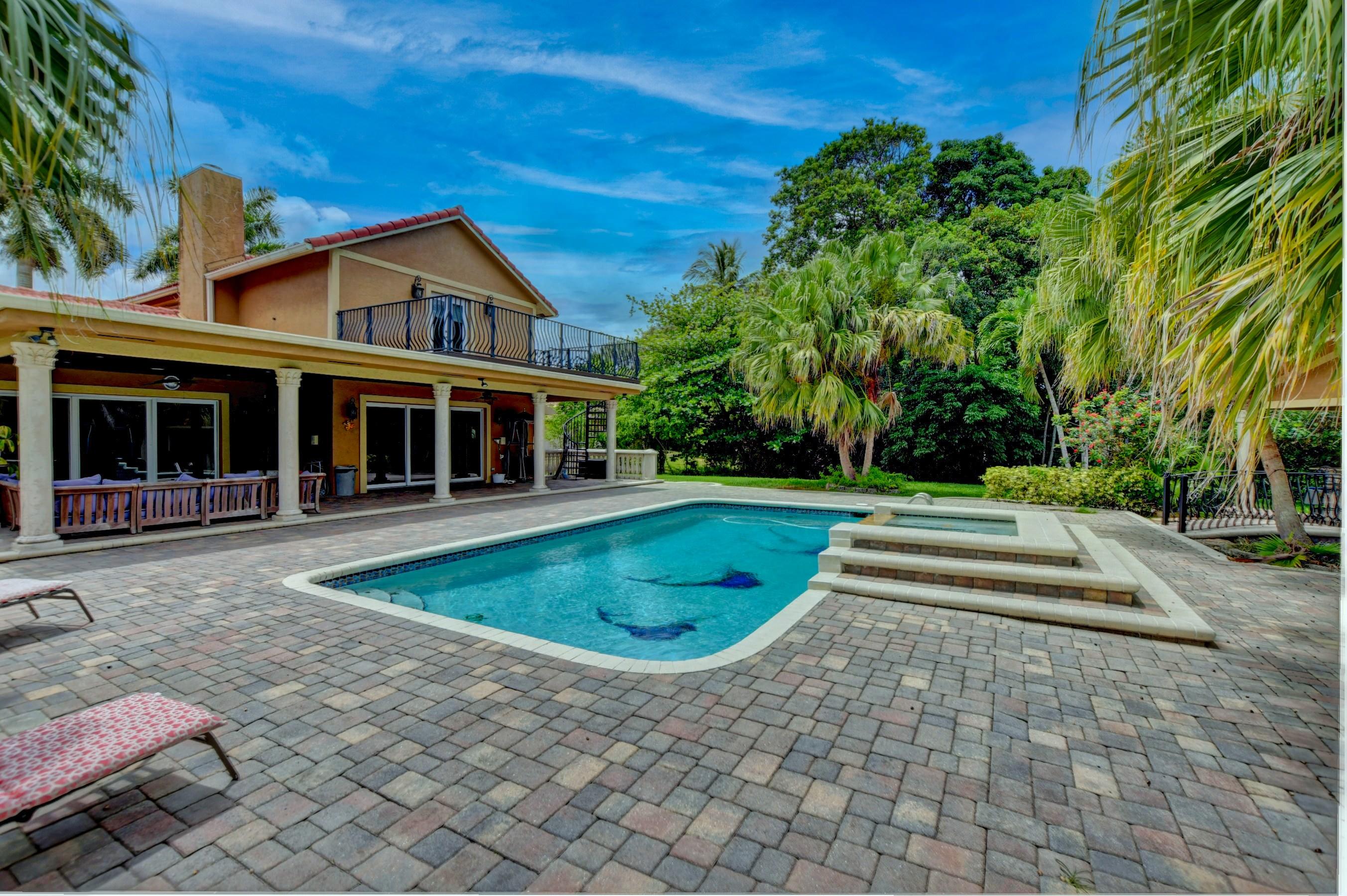 11301 Timber Lodge Terrace Boca Raton, FL 33428 - Photo 36 of 58 patio/pool