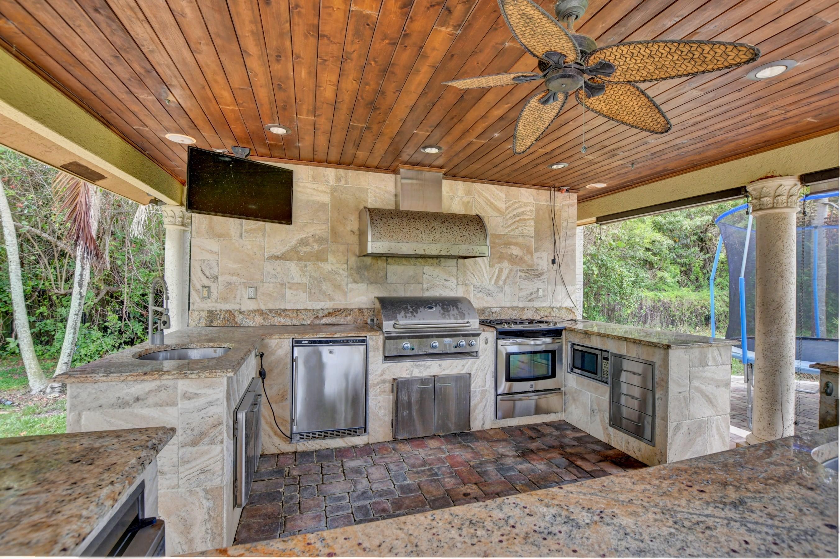 11301 Timber Lodge Terrace Boca Raton, FL 33428 - Photo 43 of 58 outdoor kitchen