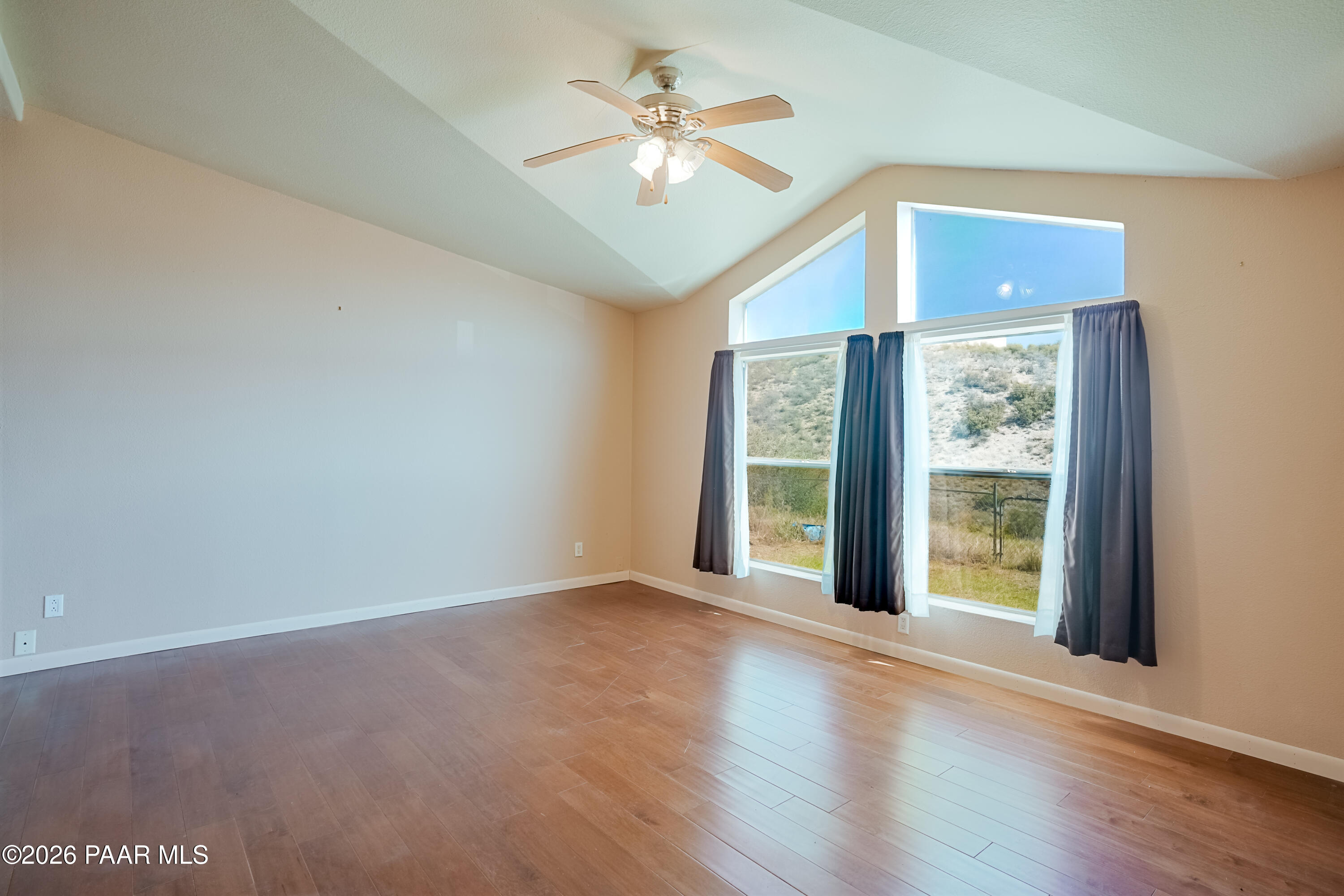 11800 Henderson Road Dewey-Humboldt, AZ 86327 - Photo 3 of 54 Living Room 1