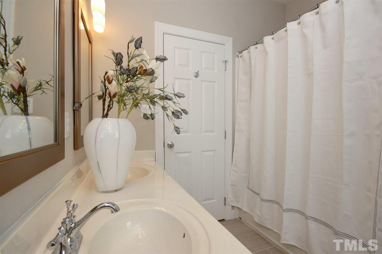 7633 Wilderness Road Raleigh, NC 27613 - Photo 11 of 25