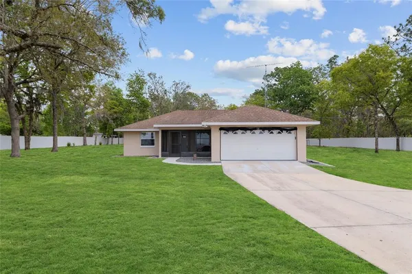 $315,000 | 8055 Southwest 140th Avenue, Dunnellon, FL 34432
