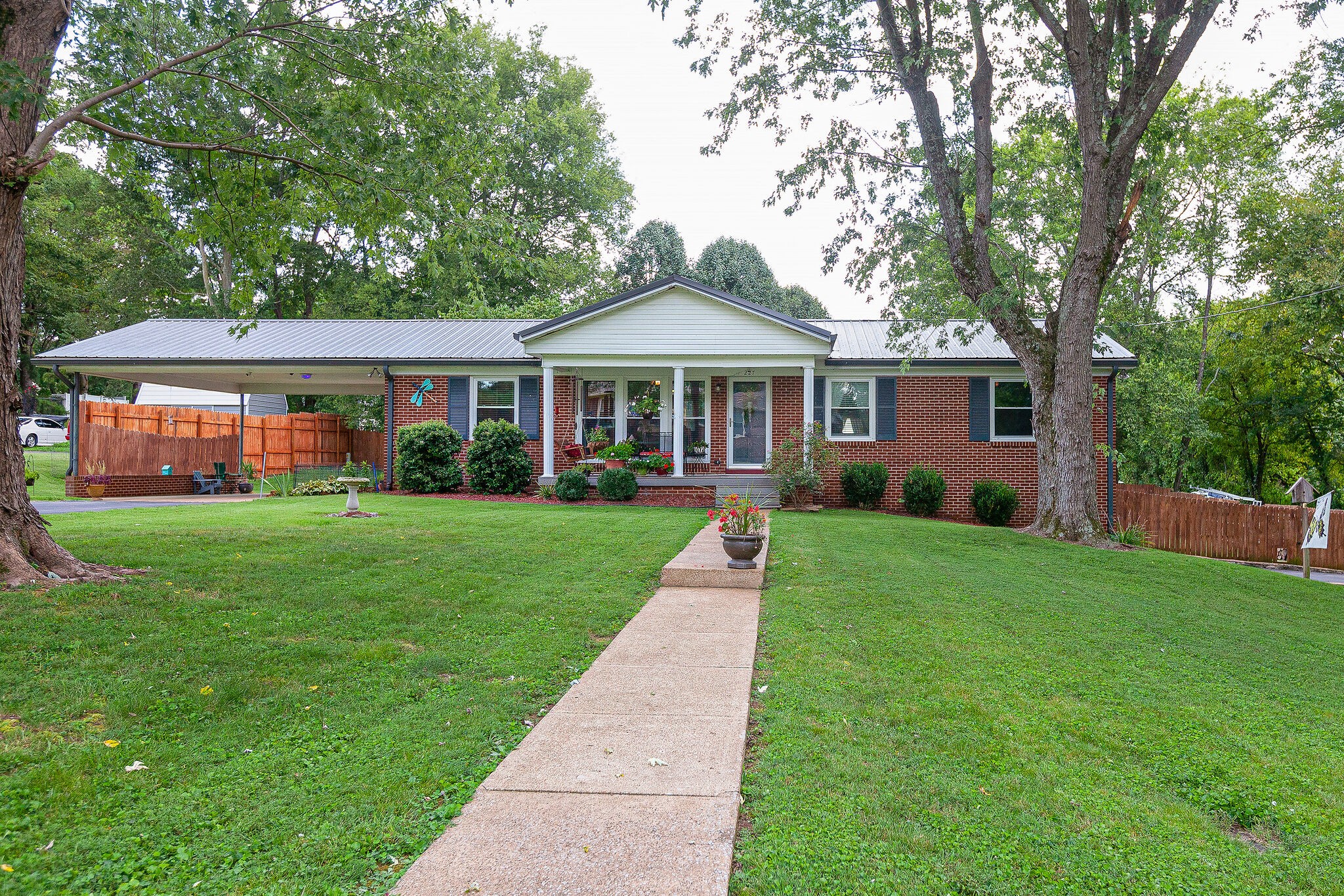 227 Stonewall Road Columbia, TN 38401 - Photo 2 of 28 Gallery Image 2
