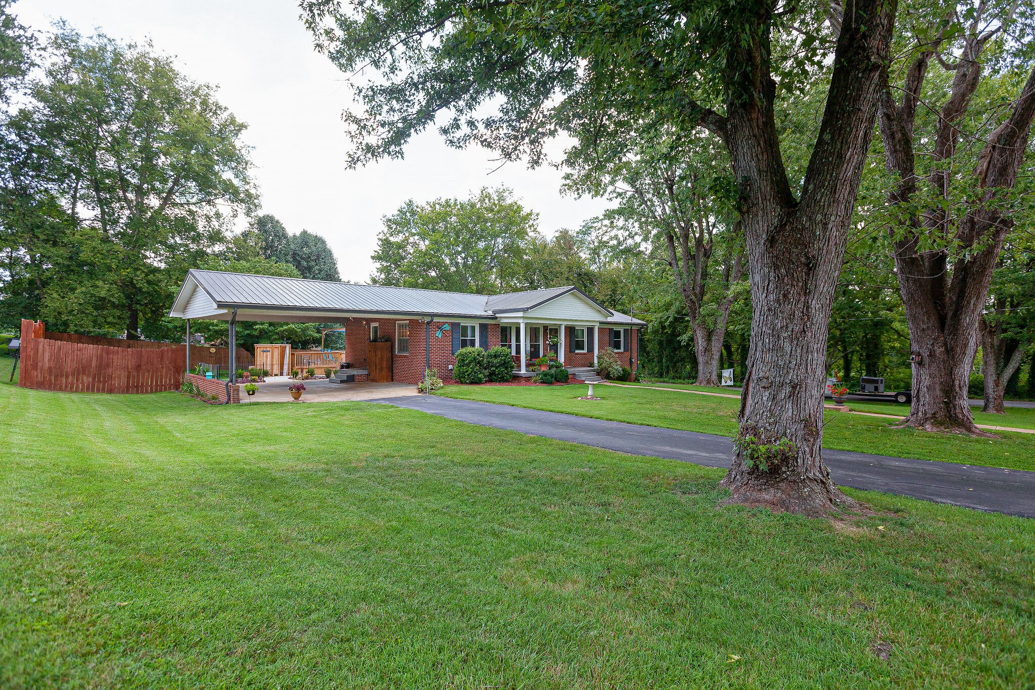 227 Stonewall Road Columbia, TN 38401 - Photo 3 of 28 Gallery Image 3