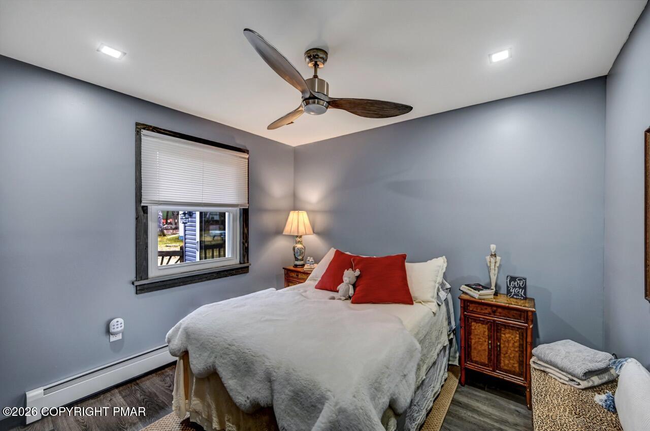 144 Highridge Road Albrightsville, PA 18210 - Photo 62 of 96 a bedroom with a bed and a table