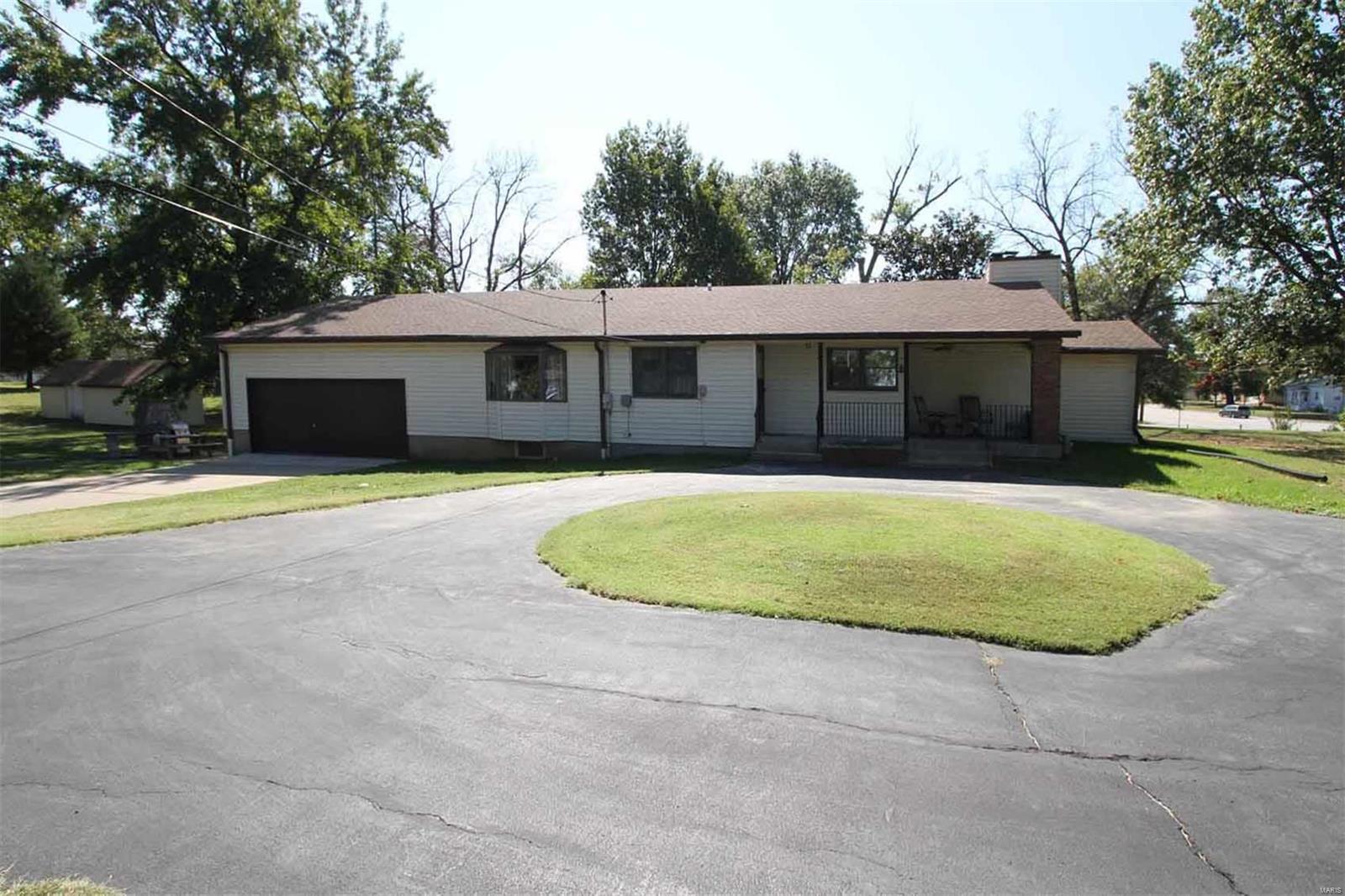 5705 Humbert Road Godfrey, IL 62035 - Photo 1 of 20 Gallery Image 1