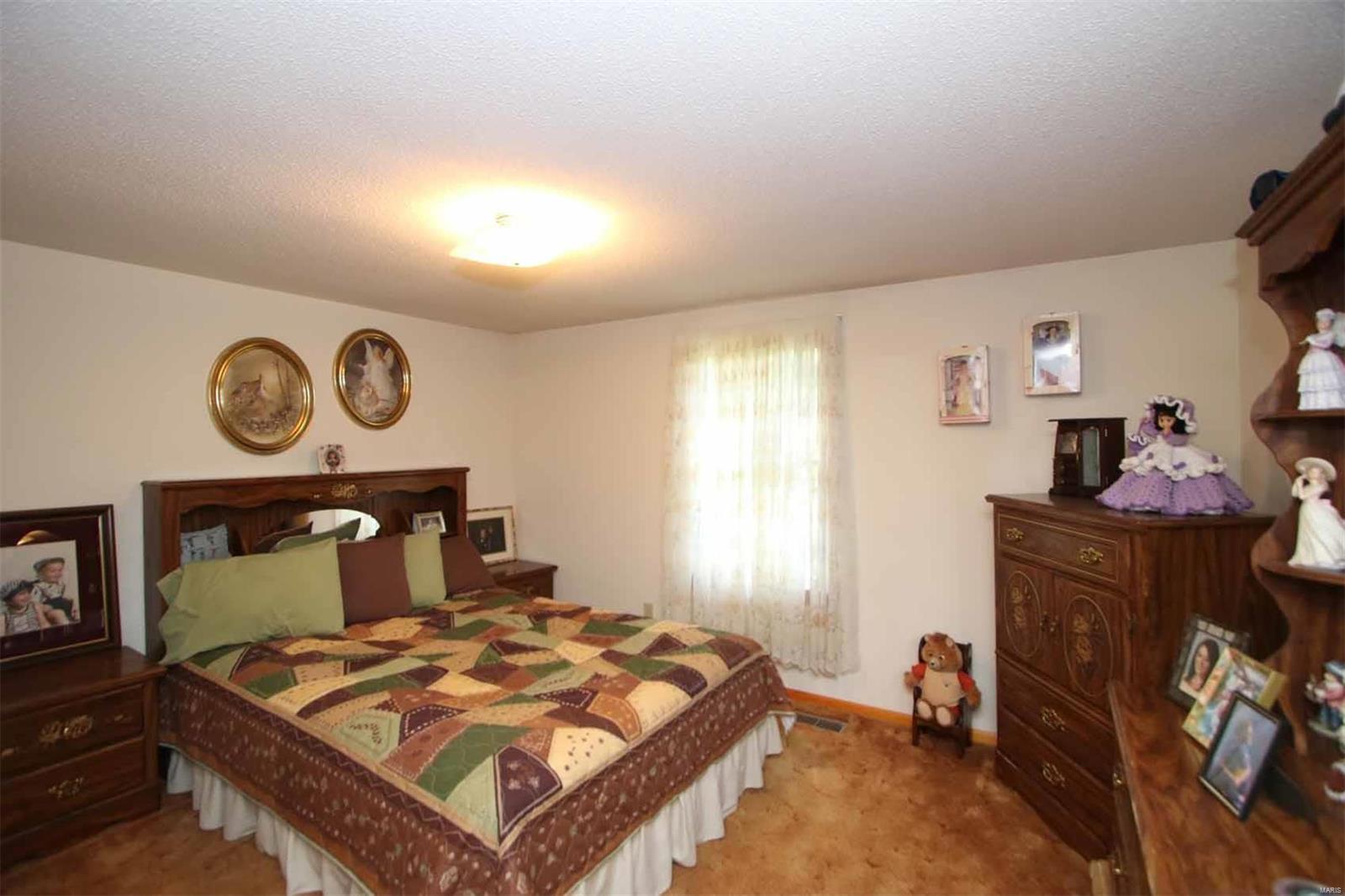 5705 Humbert Road Godfrey, IL 62035 - Photo 15 of 20 Gallery Image 15