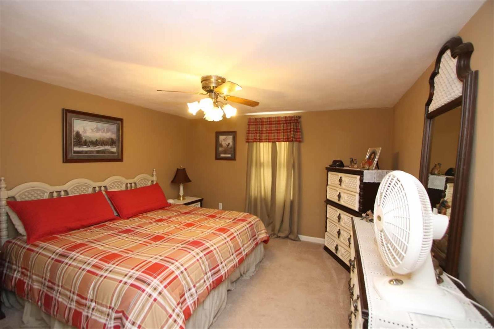 5705 Humbert Road Godfrey, IL 62035 - Photo 17 of 20 Gallery Image 17