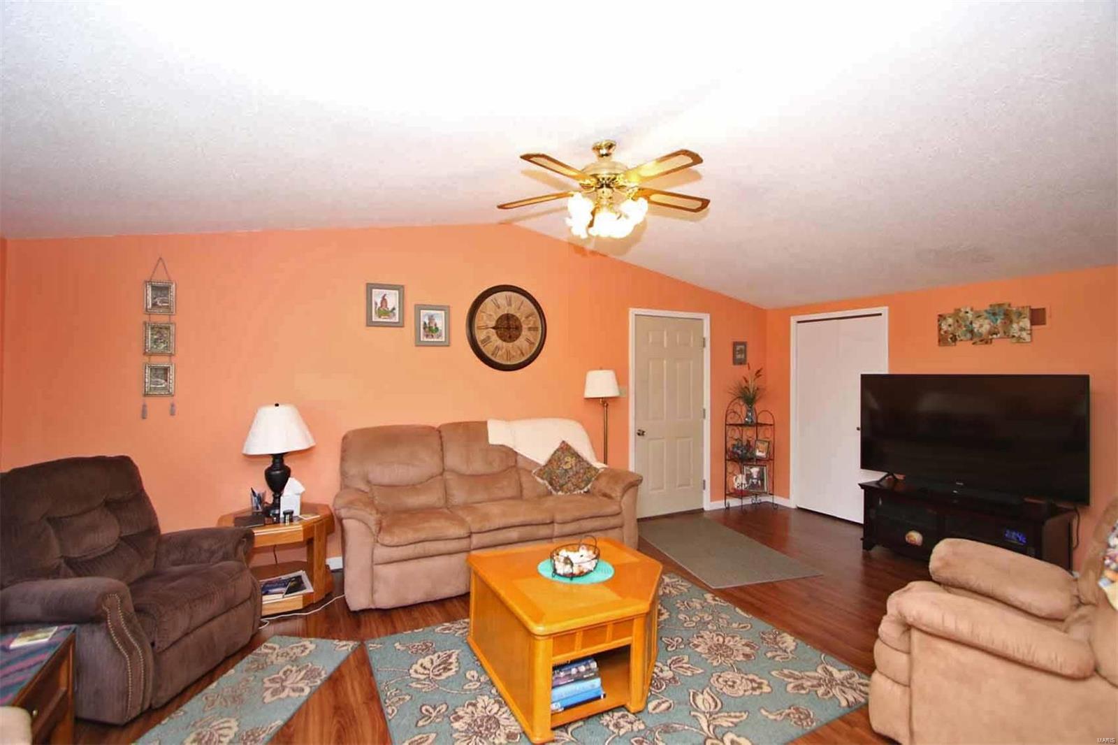 5705 Humbert Road Godfrey, IL 62035 - Photo 9 of 20 Gallery Image 9