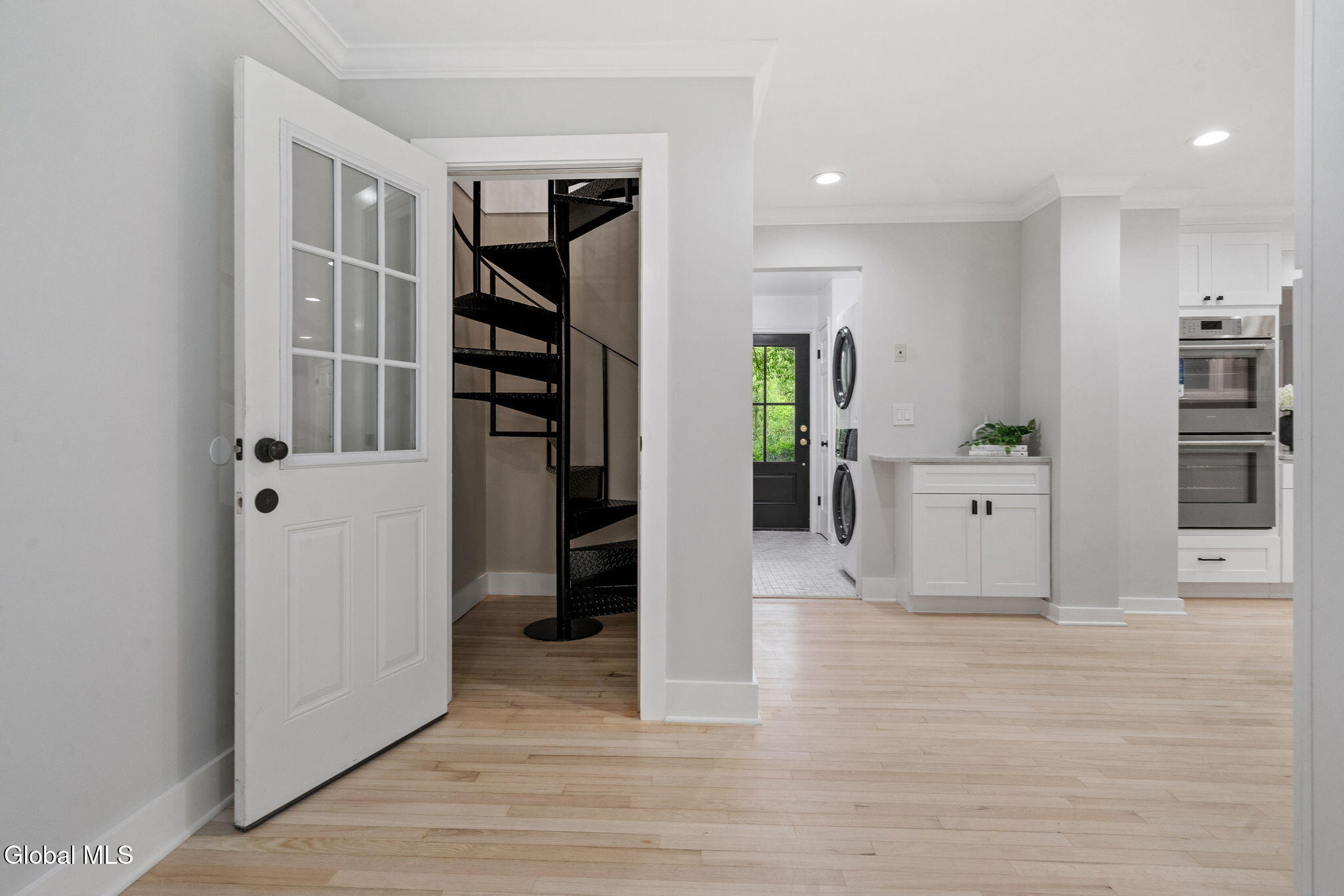 713 Riverview Road Rexford, NY 12148 - Photo 28 of 78 Spiral Stairs