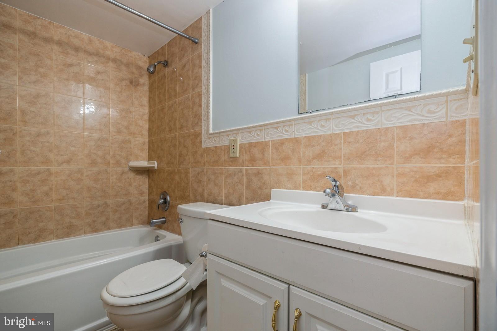 715 Norcross Road Lindenwold, NJ 08021 - Photo 17 of 20