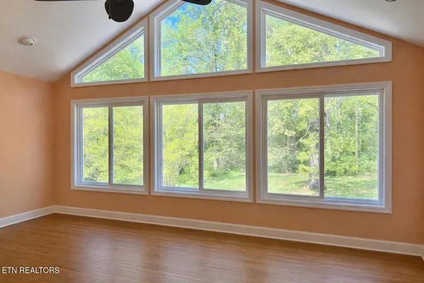 $437,000 | 1115 Fairgrounds Court, Unit 1115, Kingston, TN 37763