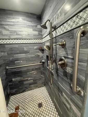 $437,000 | 1115 Fairgrounds Court, Unit 1115, Kingston, TN 37763