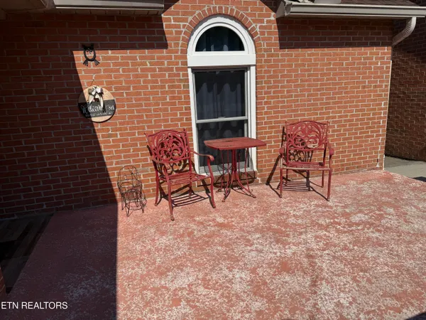 $437,000 | 1115 Fairgrounds Court, Unit 1115, Kingston, TN 37763