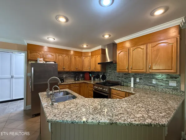 $437,000 | 1115 Fairgrounds Court, Unit 1115, Kingston, TN 37763