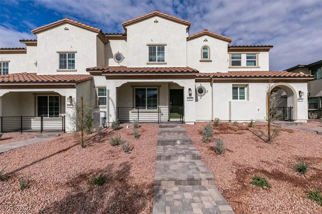 $2,400 | 945 Jigglypuff Place, Henderson, NV 89011