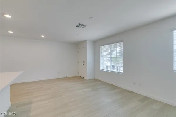 $2,450 | 945 Jigglypuff Place, Henderson, NV 89011