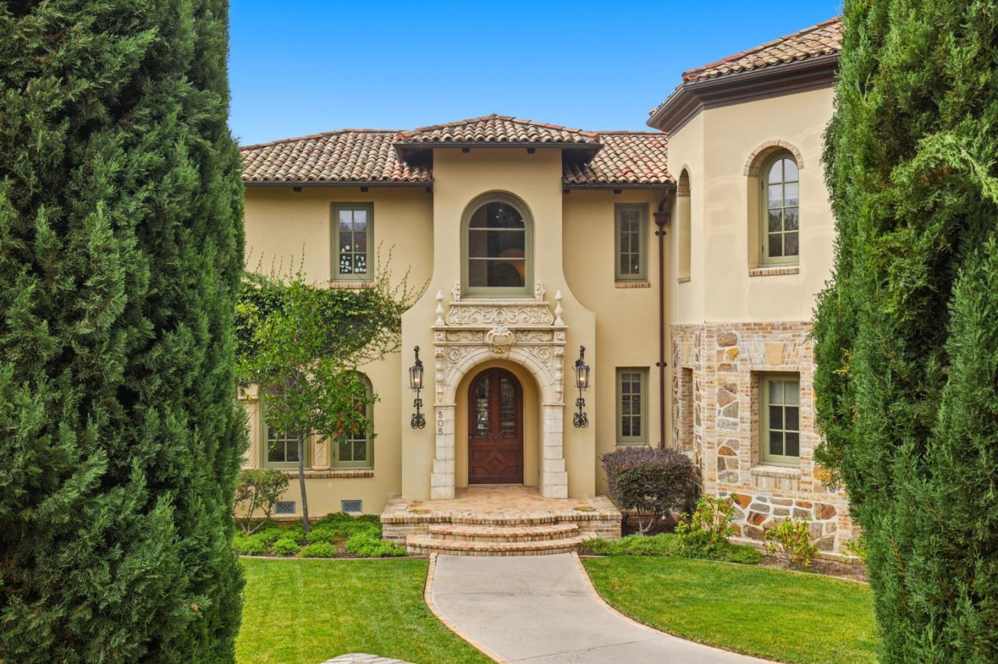 505 Gordon Avenue San Jose, CA 95127 - Photo 2 of 62 front view of a house with a yard