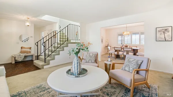 $1,200,000 | 28 Monroe Court, Novato, CA 94947