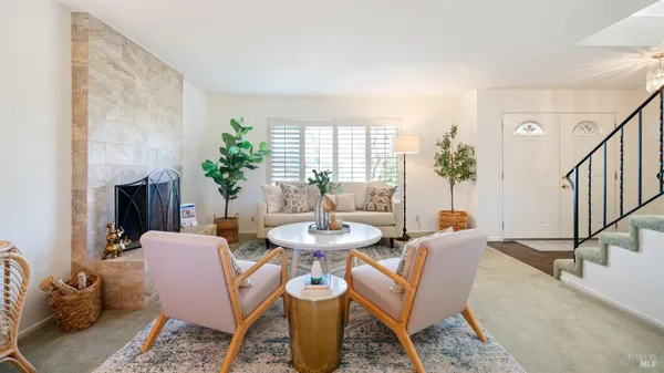 $1,200,000 | 28 Monroe Court, Novato, CA 94947