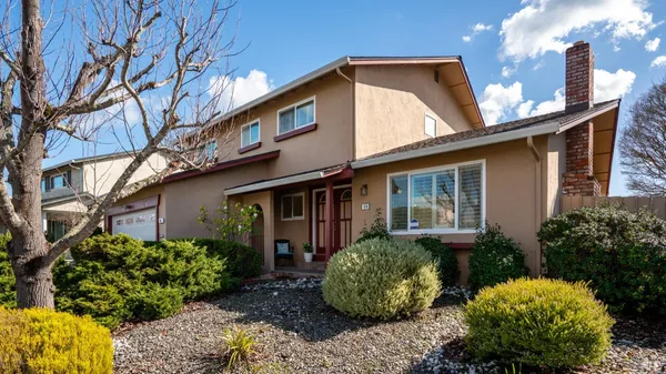 $1,200,000 | 28 Monroe Court, Novato, CA 94947