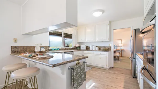 $1,200,000 | 28 Monroe Court, Novato, CA 94947