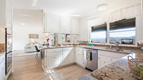 $1,200,000 | 28 Monroe Court, Novato, CA 94947