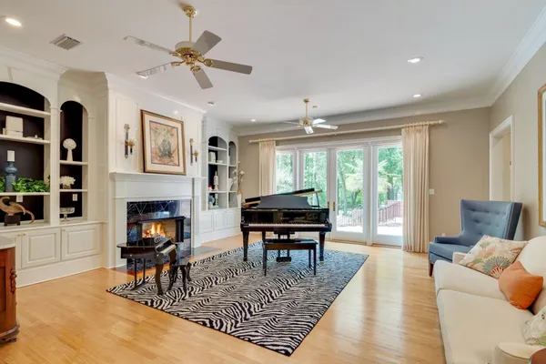 $2,590,000 | 283 Rosehill Drive East, Tallahassee, FL 32312