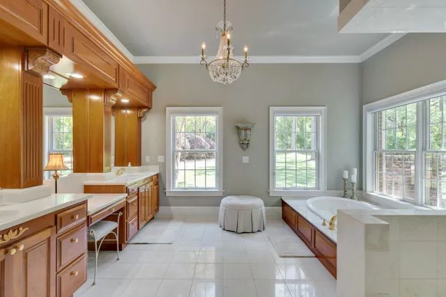 $2,800,000 | 283 Rosehill Drive East, Tallahassee, FL 32312