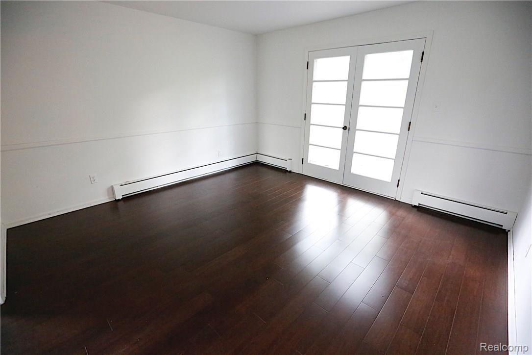 23001 Currie Road South Lyon, MI 48178 - Photo 10 of 63 _I0A1927 (1).jpg