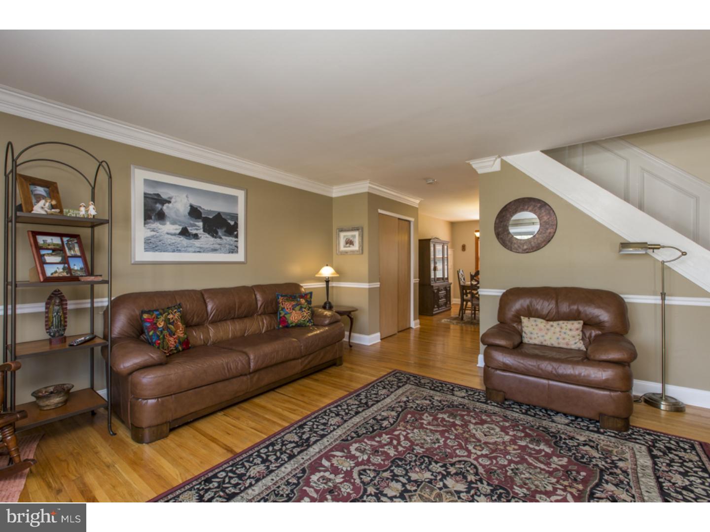 12513 Ramer Road Philadelphia, PA 19154 - Photo 3 of 25