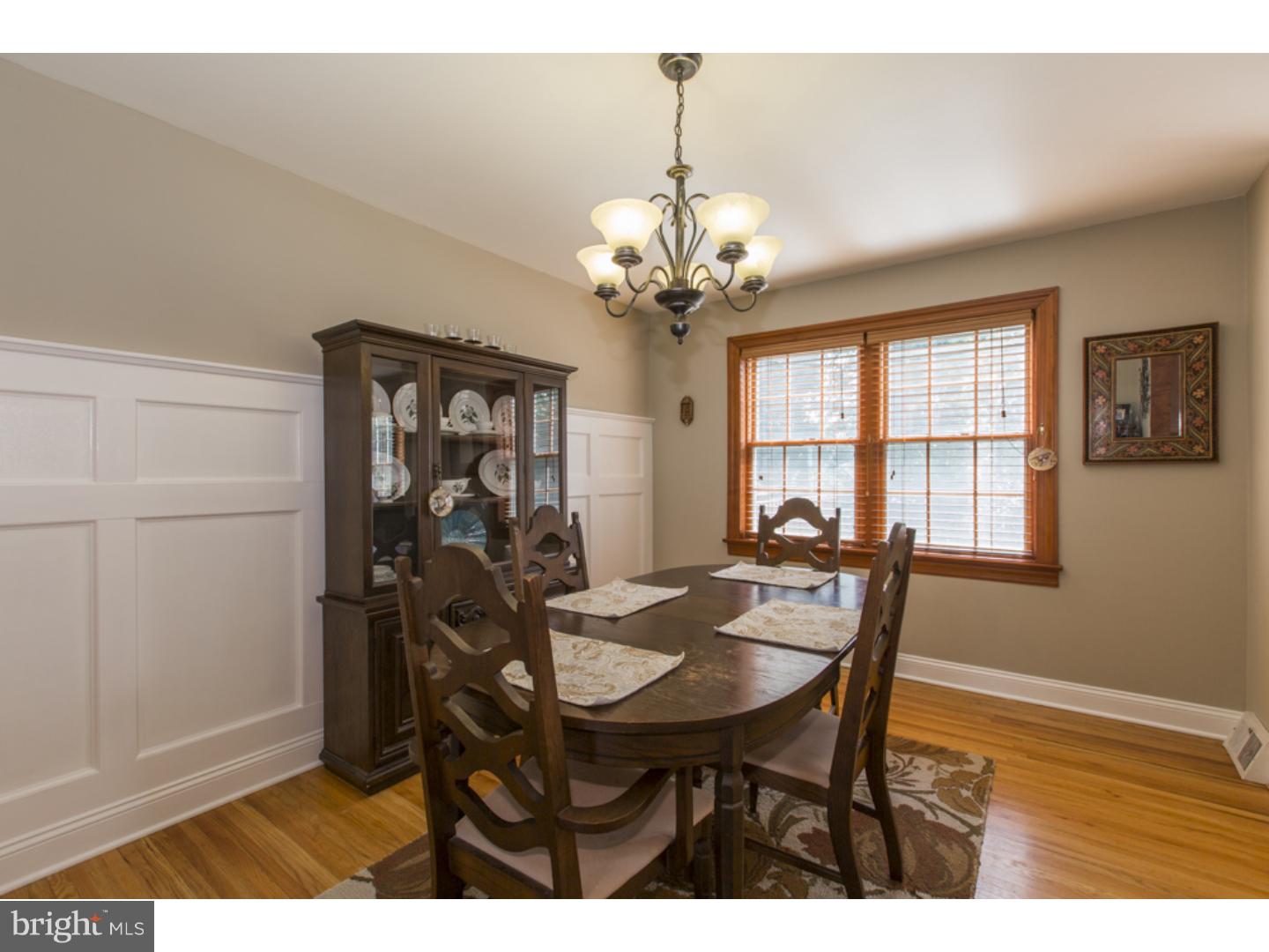 12513 Ramer Road Philadelphia, PA 19154 - Photo 8 of 25