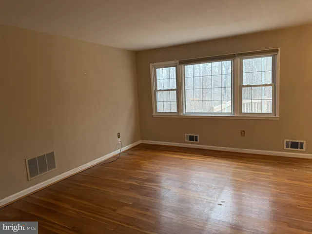 $3,100 | 12003 Skipjack Court, Woodbridge, VA 22192