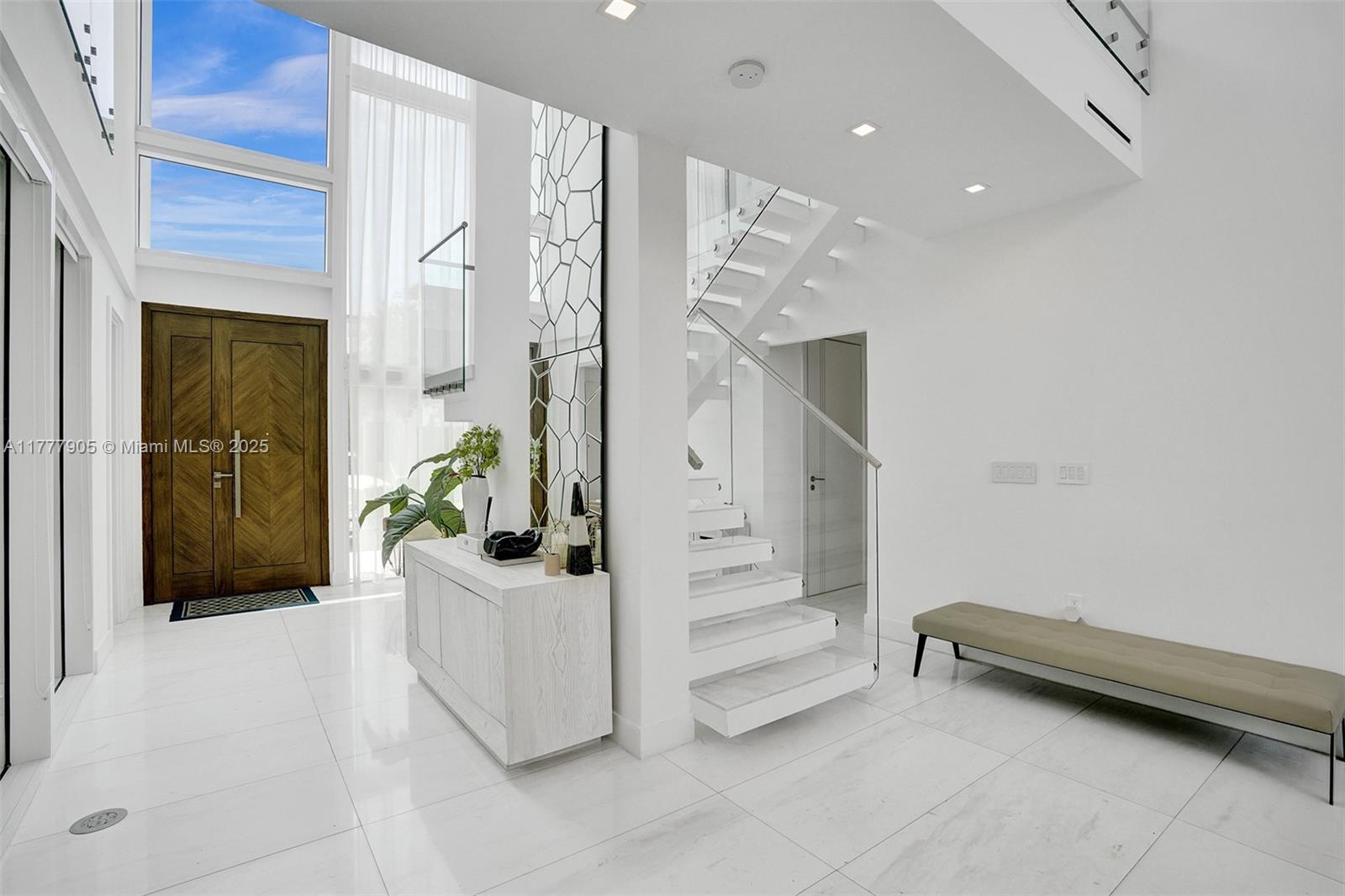 201 Buttonwood Drive Key Biscayne, FL 33149 - Photo 25 of 80