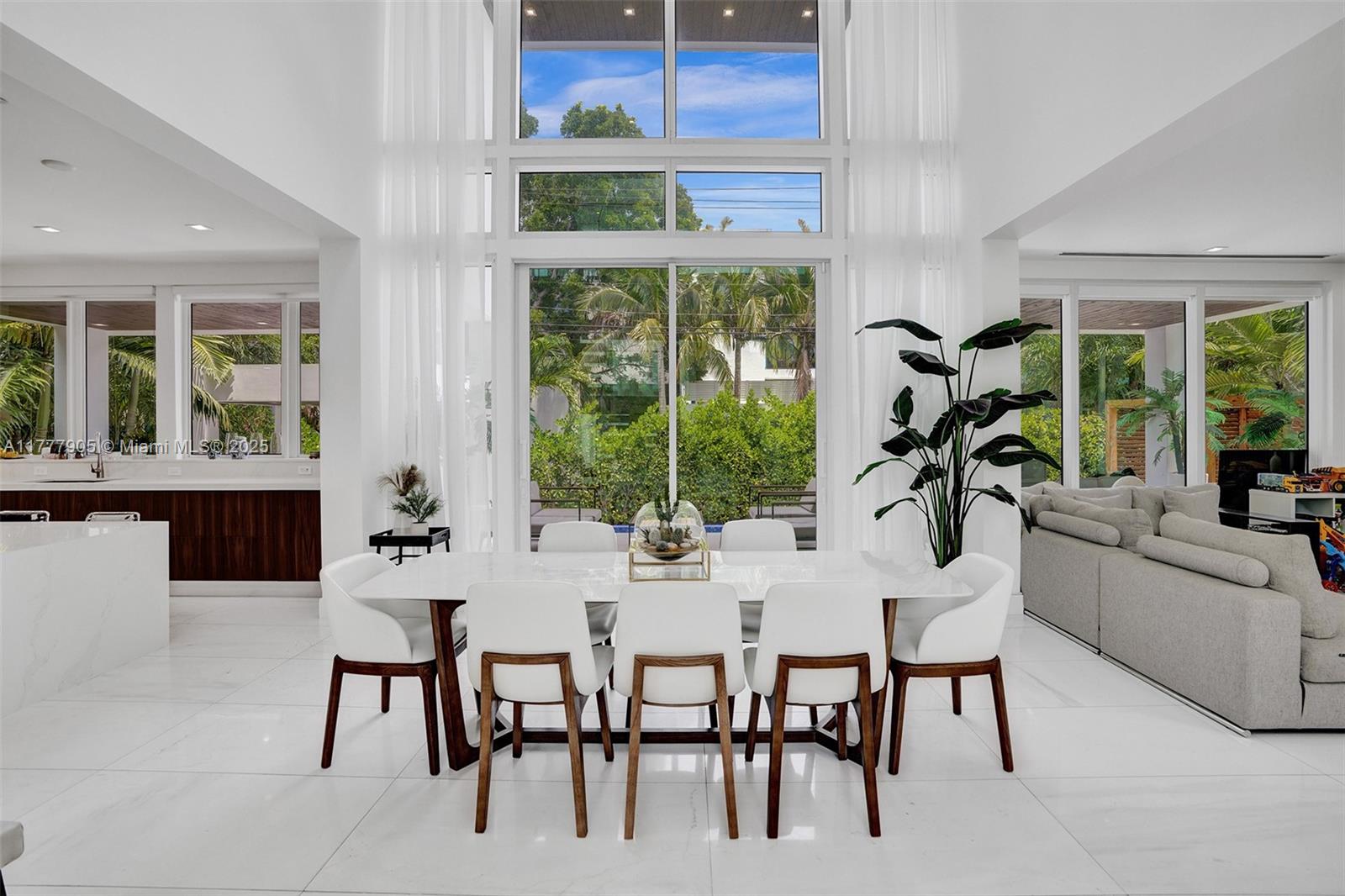 201 Buttonwood Drive Key Biscayne, FL 33149 - Photo 27 of 80