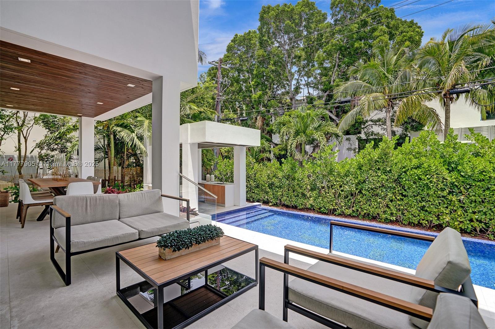 201 Buttonwood Drive Key Biscayne, FL 33149 - Photo 33 of 80