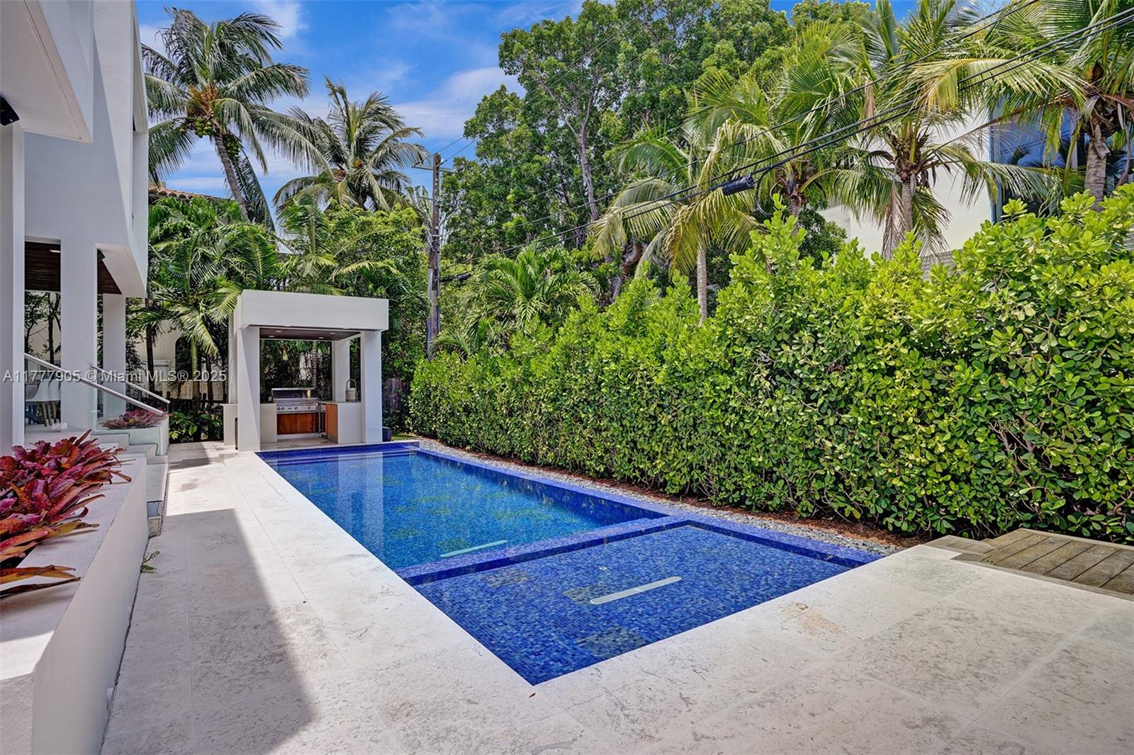 201 Buttonwood Drive Key Biscayne, FL 33149 - Photo 35 of 80