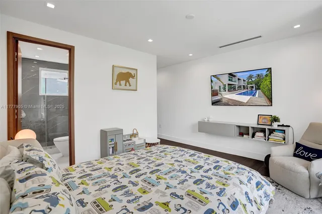 $5,999,000 | 201 Buttonwood Drive, Key Biscayne, FL 33149