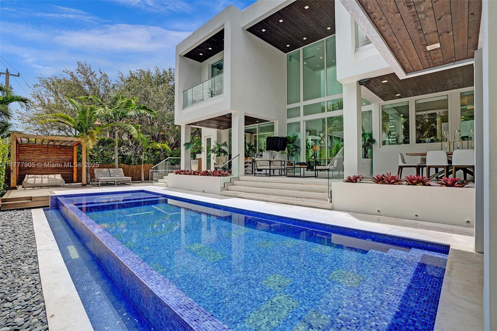 201 Buttonwood Drive Key Biscayne, FL 33149 - Photo 75 of 80