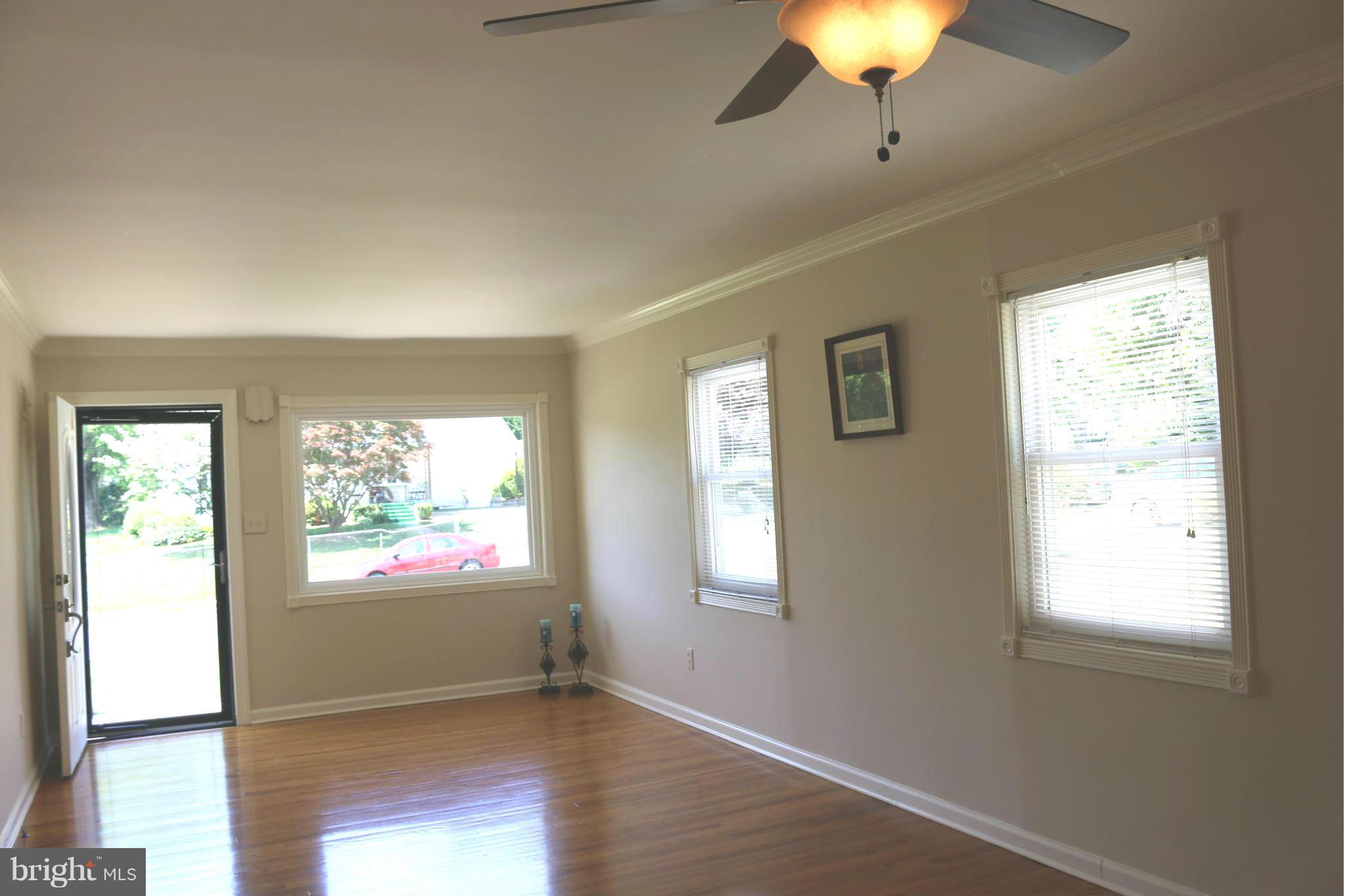 1915 Ware Road Falls Church, VA 22043 - Photo 5 of 30 Living Room
