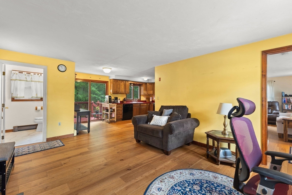 71 Pondview Circle Taunton, MA 02780 - Photo 13 of 33