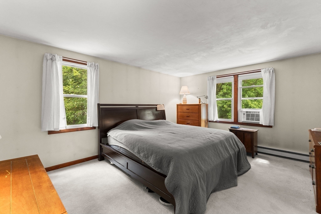 71 Pondview Circle Taunton, MA 02780 - Photo 18 of 33